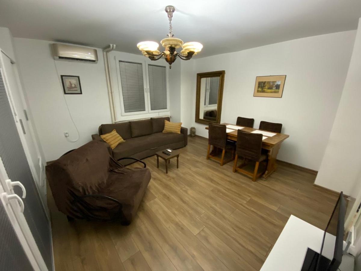 Apartment In The Center Of Skopje Exterior foto